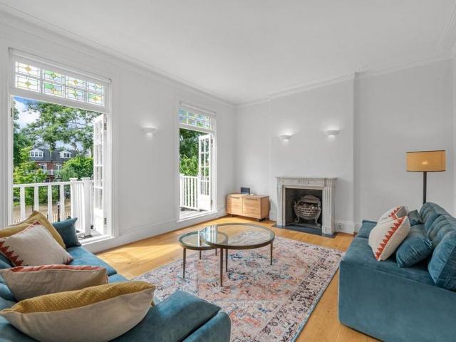 4 bedroom terraced house to rent