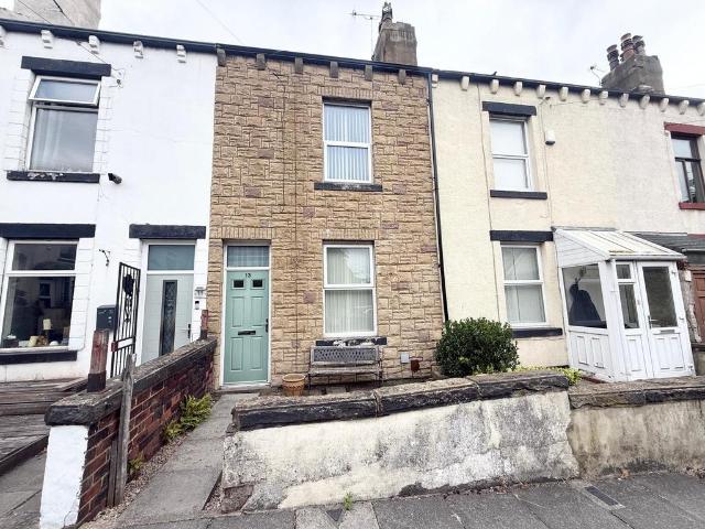 4 bedroom terraced house to rent