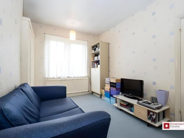 4 bedroom terraced house to rent