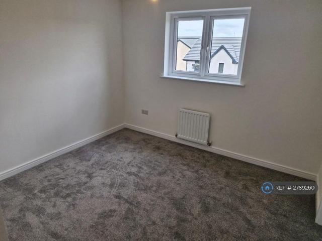 4 bedroom terraced house to rent
