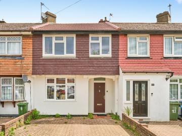 4 bedroom terraced house to rent