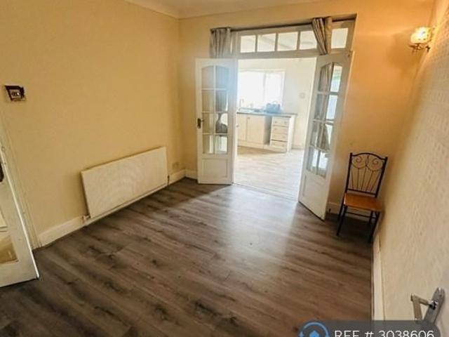 4 bedroom terraced house to rent