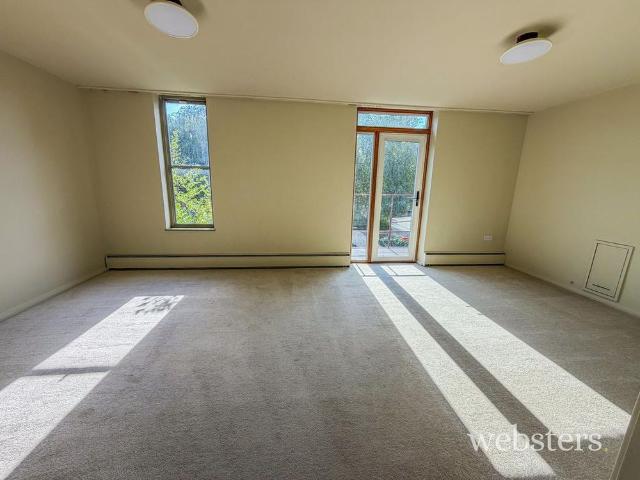 4 bedroom terraced house to rent