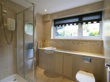 4 bedroom terraced house to rent