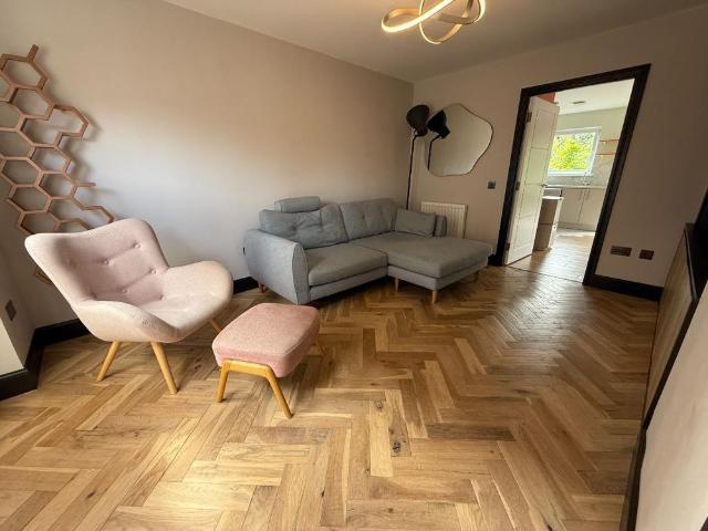 4 bedroom terraced house to rent