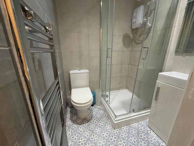 4 bedroom terraced house to rent