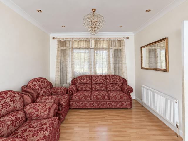4 bedroom terraced house to rent
