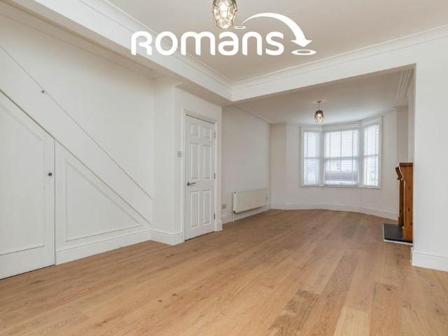 4 bedroom terraced house to rent