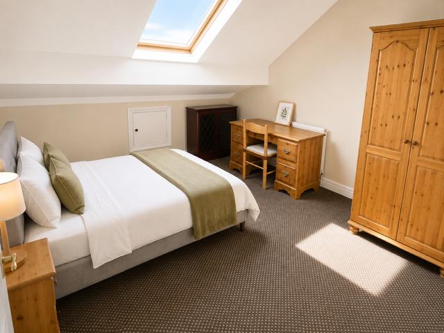 4 bedroom terraced house to rent