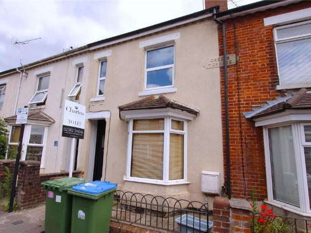 3 bedroom terraced house to rent