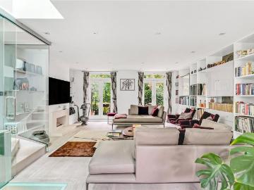 4 bedroom terraced house to rent