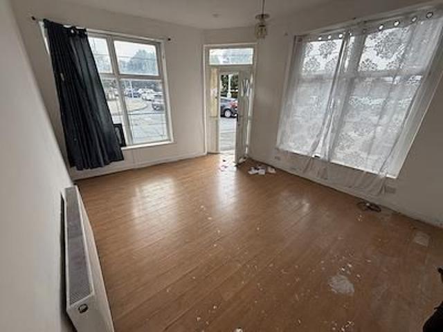 4 bedroom terraced house to rent