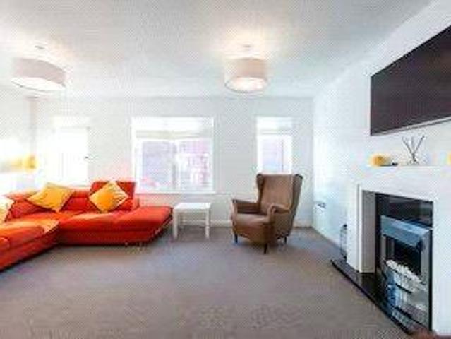 4 bedroom terraced house to rent