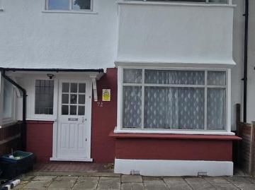 4 bedroom terraced house to rent