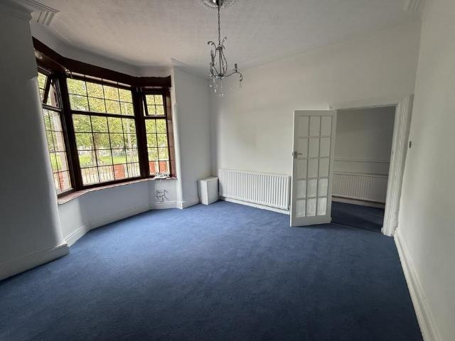 4 bedroom terraced house to rent