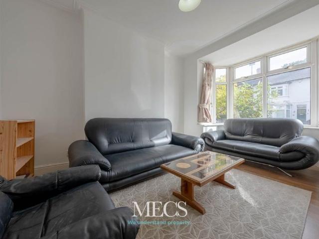 4 bedroom terraced house to rent