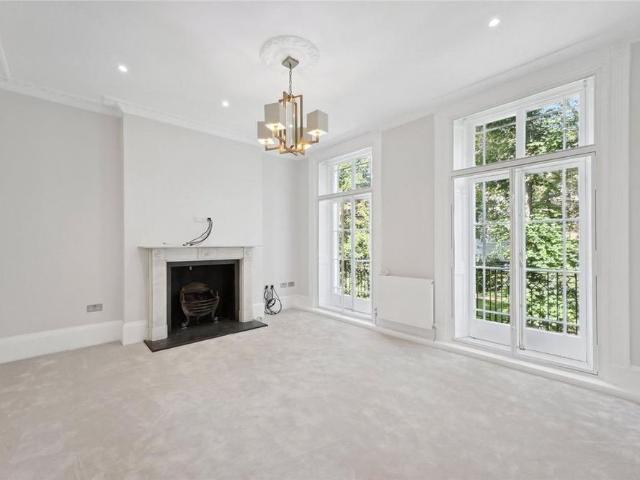 4 bedroom terraced house to rent