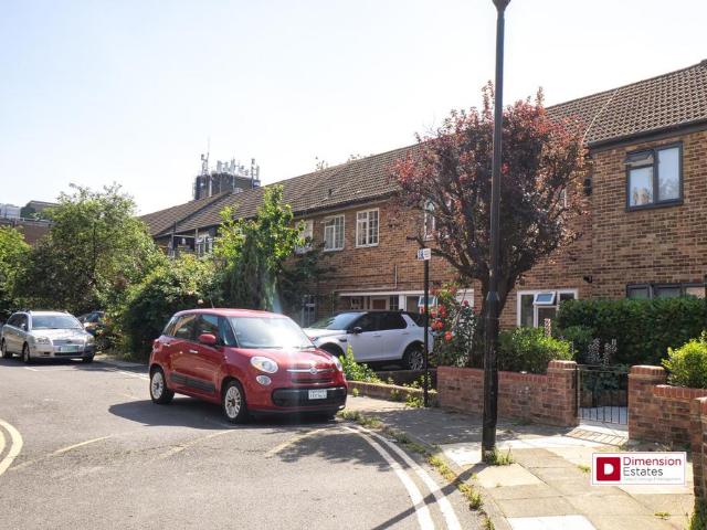 4 bedroom terraced house to rent