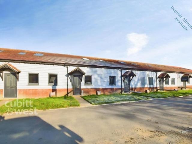 4 bedroom terraced house to rent