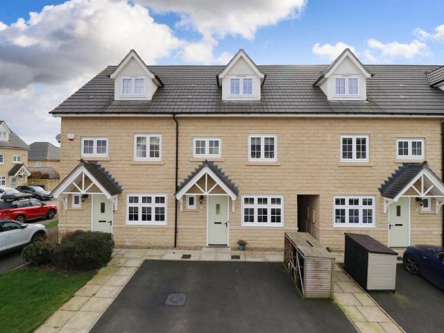 4 bedroom terraced house to rent