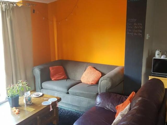 4 bedroom terraced house to rent