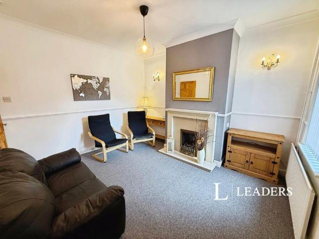 3 bedroom terraced house to rent