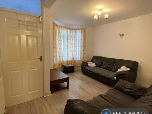 4 bedroom terraced house to rent