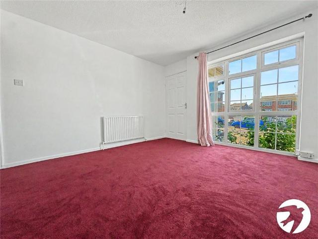 4 bedroom terraced house to rent