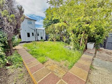 4 bedroom terraced house to rent