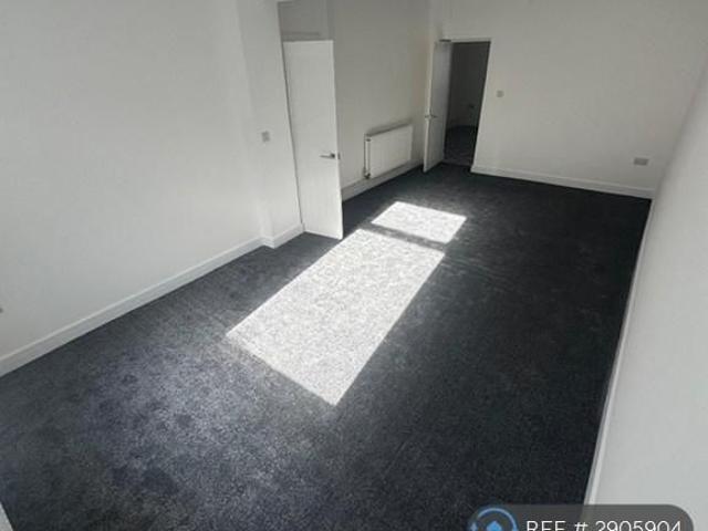 4 bedroom terraced house to rent