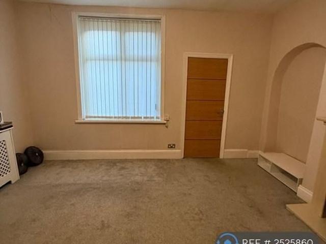 4 bedroom terraced house to rent
