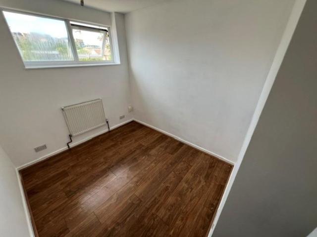 4 bedroom terraced house to rent