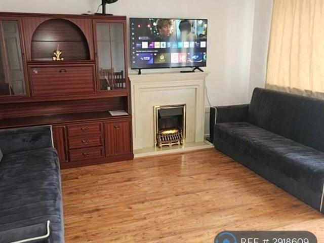 4 bedroom terraced house to rent