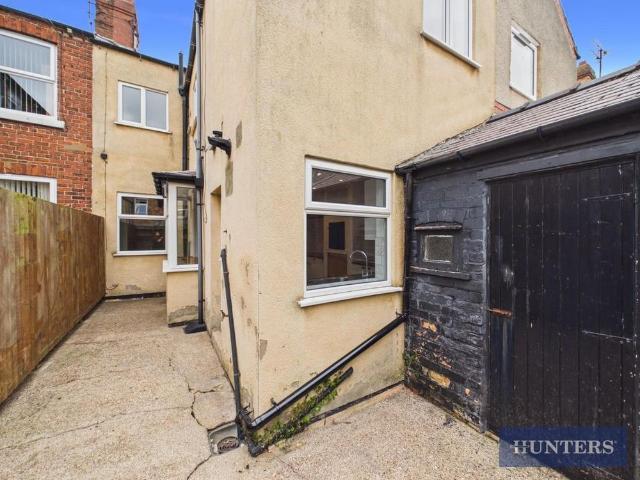 4 bedroom terraced house to rent