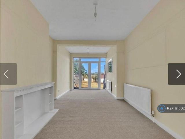 4 bedroom terraced house to rent