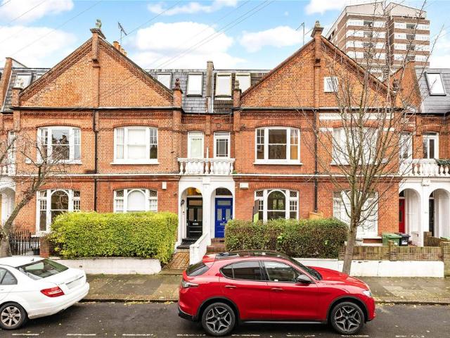 4 bedroom terraced house to rent