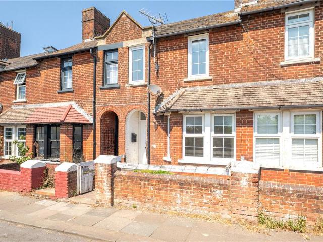 4 bedroom terraced house to rent