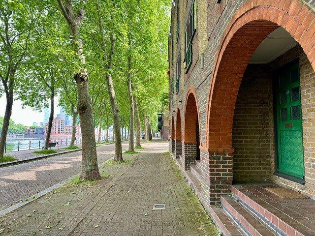 4 bedroom terraced house to rent