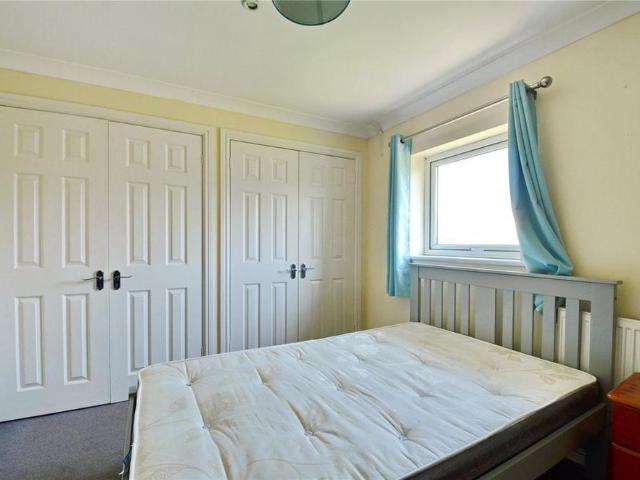 4 bedroom terraced house to rent