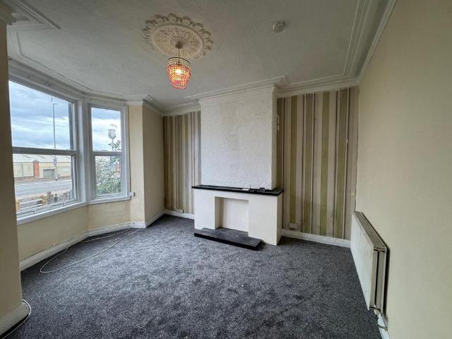 4 bedroom terraced house to rent