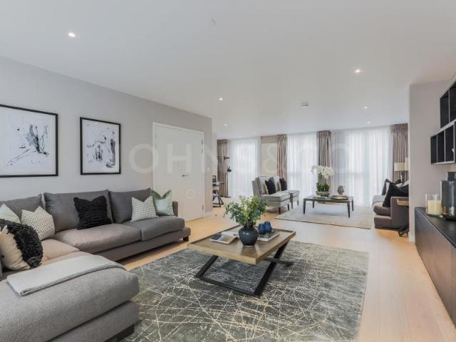 4 bedroom terraced house to rent
