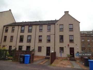 4 bedroom terraced house to rent