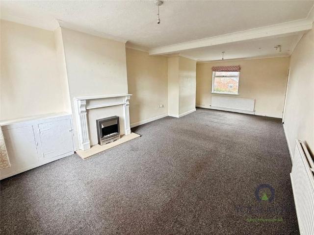 4 bedroom terraced house to rent