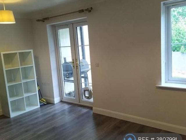 4 bedroom terraced house to rent
