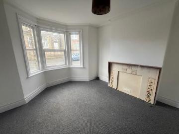 4 bedroom terraced house to rent