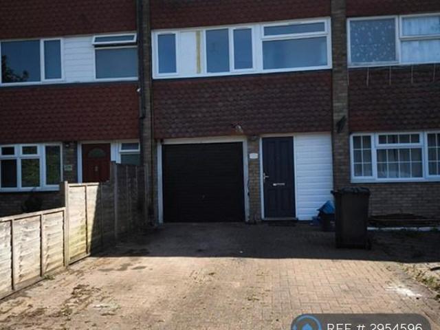 4 bedroom terraced house to rent