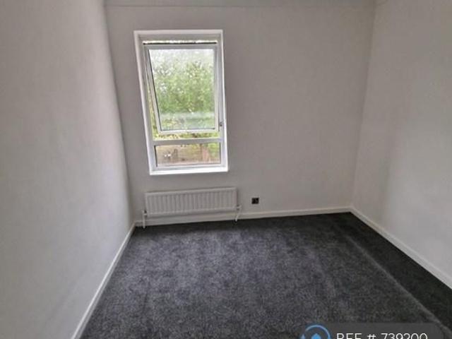 4 bedroom terraced house to rent