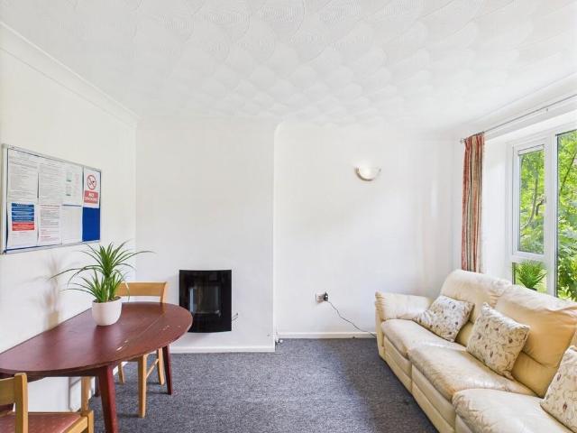 4 bedroom terraced house to rent
