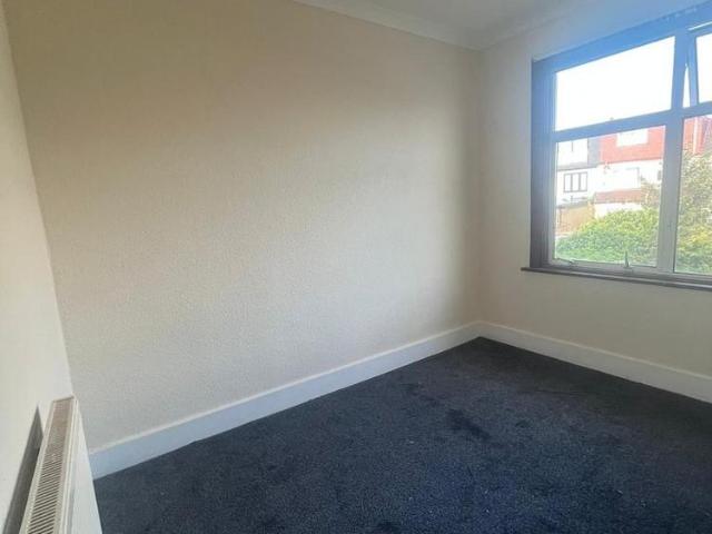 4 bedroom terraced house to rent