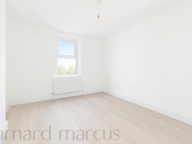 4 bedroom terraced house to rent